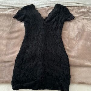 Kimchi Blue v neck lace dress